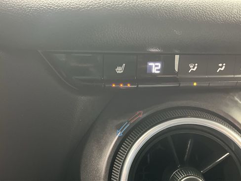 Used 2019 Chevrolet Blazer LT image 22