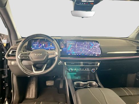 Used 2026 Chevrolet Traverse High Country FWD image 24