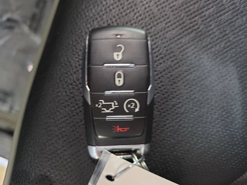 Used 2023 RAM 1500 Laramie AWD/4WD image 34