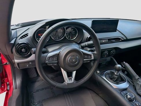 Used 2024 MAZDA MX-5 Miata Sport RWD image 20