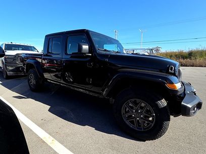 New 2026 Jeep Gladiator Sport