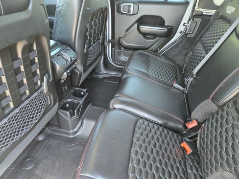 Used 2020 Jeep Wrangler Unlimited Rubicon AWD/4WD image 10