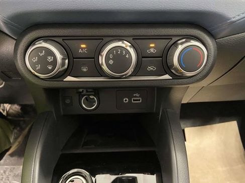 New 2025 Nissan Versa SV w/ Trunk Package image 13