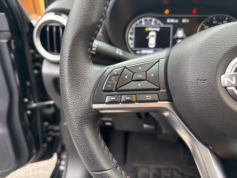 Used 2024 Nissan Versa SR image 22