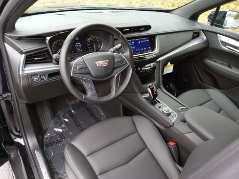 Certified 2023 Cadillac XT5 Luxury AWD/4WD image 11