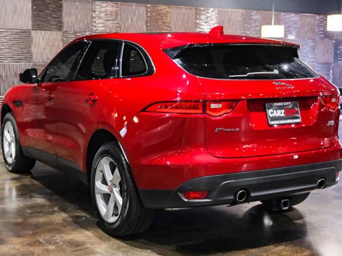 Used 2017 Jaguar F-PACE Premium image 10