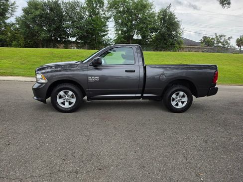 Used 2019 RAM 1500 Express RWD image 2