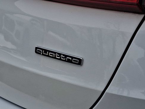 Used 2022 Audi Q3 2.0T Premium image 24