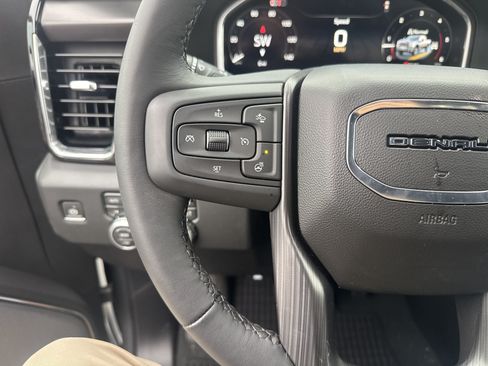 New 2026 GMC Sierra 2500 Denali Ultimate AWD/4WD image 18
