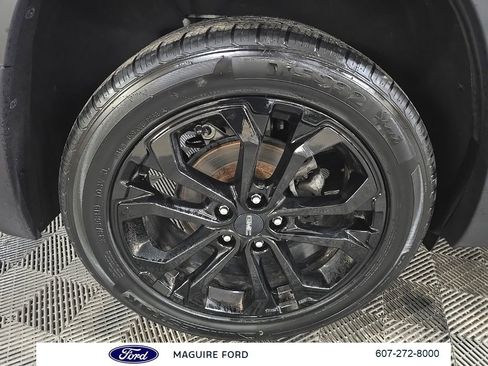 Used 2020 GMC Terrain SLE w/ Driver Convenience Package image 13