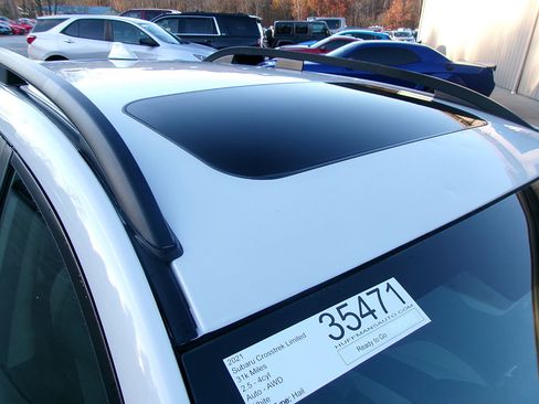 Used 2021 Subaru Crosstrek 2.5i Limited w/ Popular Package #5 image 9