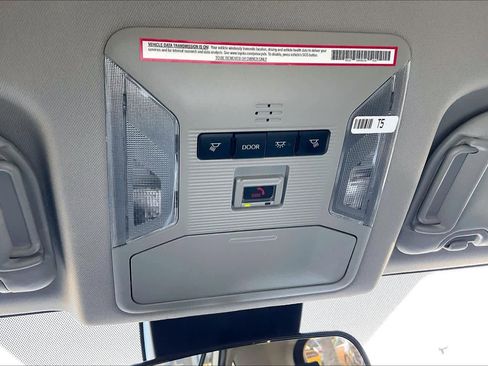 Used 2023 Toyota RAV4 XLE image 32