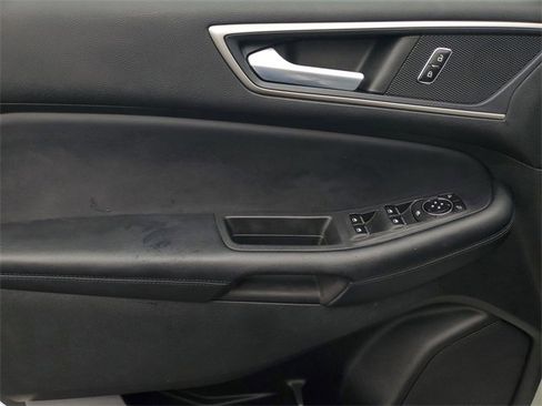 Certified 2022 Ford Edge SEL w/ Convenience Package image 8