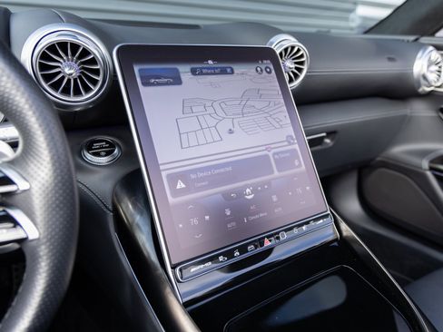 Used 2022 Mercedes-Benz SL 63 AMG 4MATIC image 13