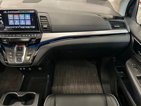 Used 2025 Honda Odyssey Touring image 28