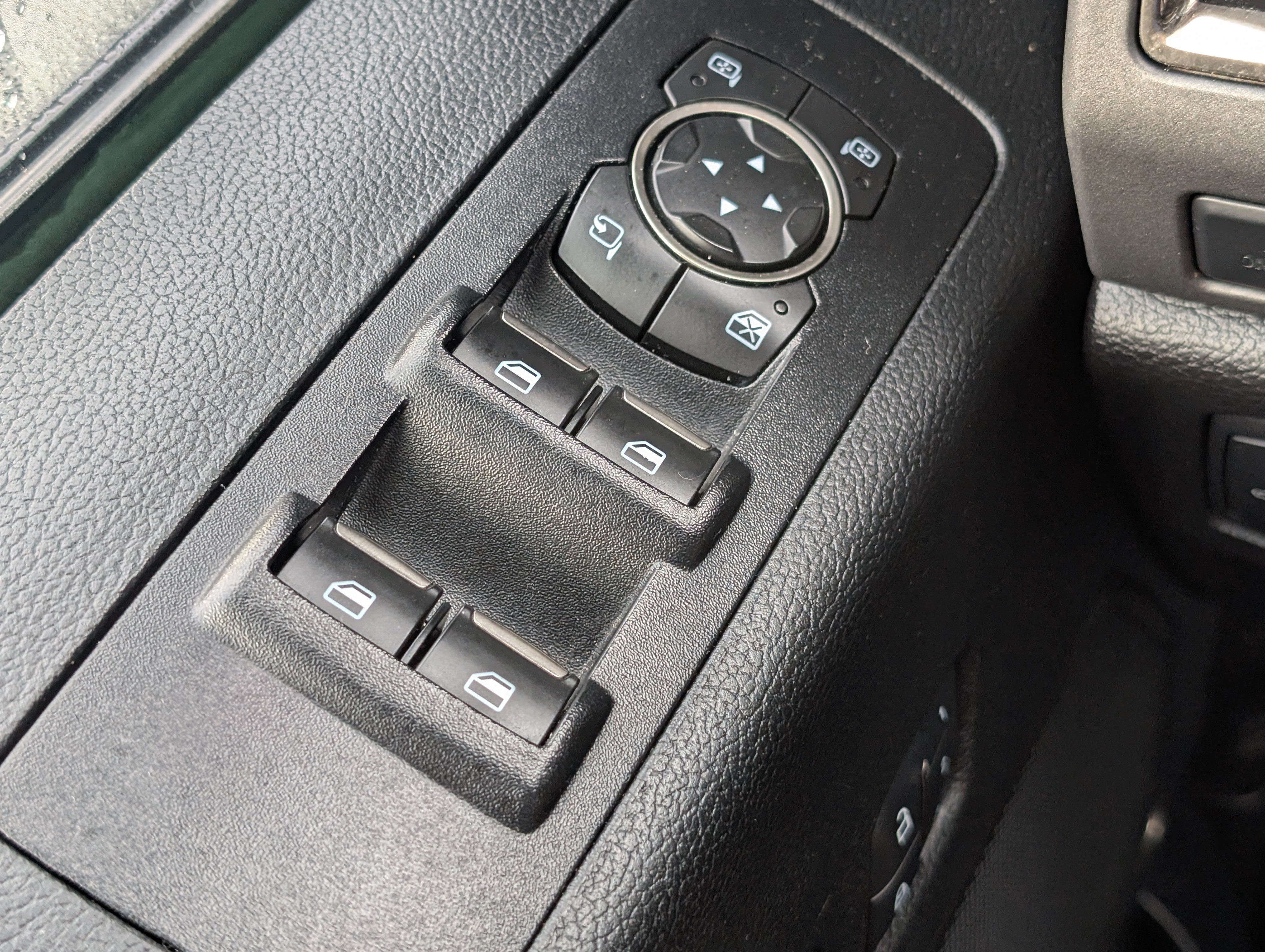 Used 2018 Ford F150 Raptor w/ Equipment Group 802A Luxury AWD/4WD image 12