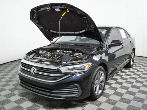 Used 2024 Volkswagen Jetta SE w/ Panoramic Sunroof Package FWD image 35