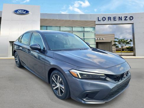 Used 2024 Honda Civic LX image 3