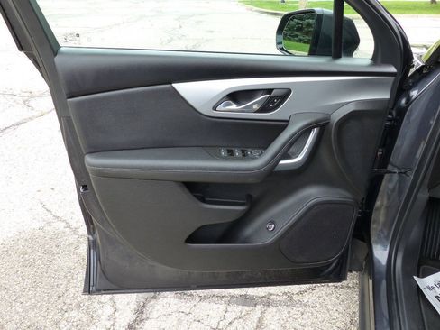 Used 2021 Chevrolet Blazer LT FWD image 18