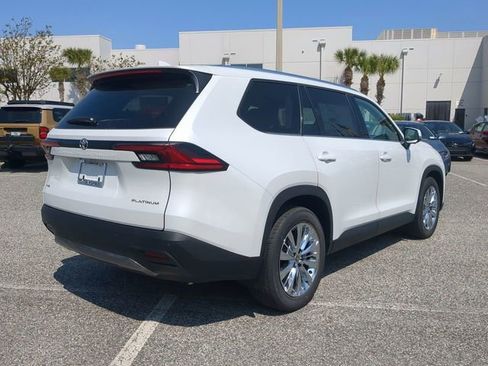New 2026 Toyota Grand Highlander AWD image 4