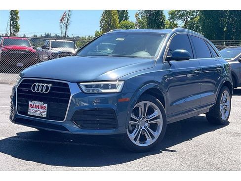 Used 2018 Audi Q3 2.0T Premium Plus w/ Premium Plus Package AWD/4WD image 2