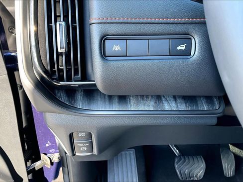 Certified 2025 Nissan Armada PRO-4X w/ Pro-4X Premium Package image 33