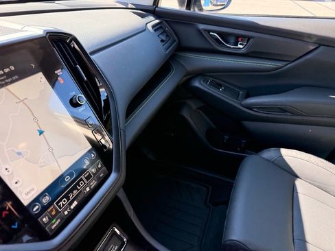 Used 2025 Subaru Ascent Bronze Edition image 12