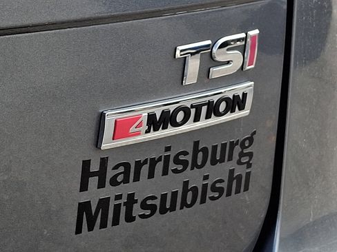 Used 2018 Volkswagen Tiguan SE w/ Panoramic Sunroof Package image 31