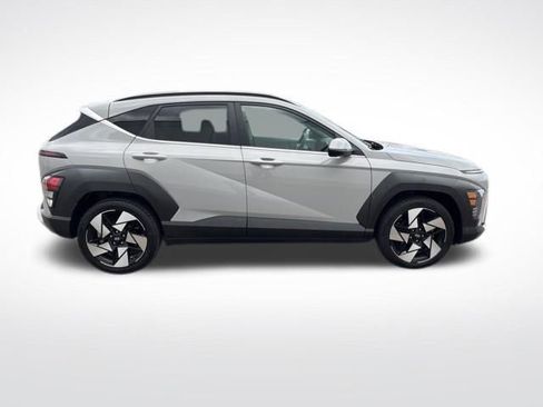 Used 2024 Hyundai Kona Limited FWD image 8