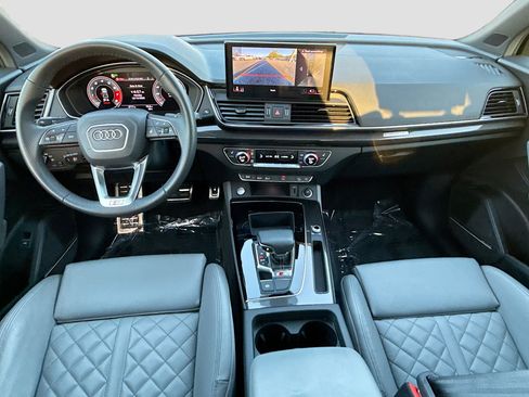 Used 2025 Audi SQ5 Premium Plus image 16