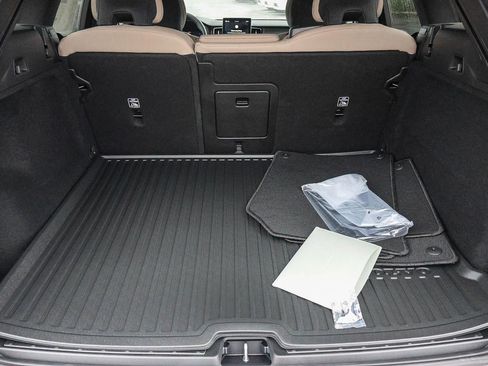 New 2026 Volvo XC60 B5 Core AWD/4WD image 26