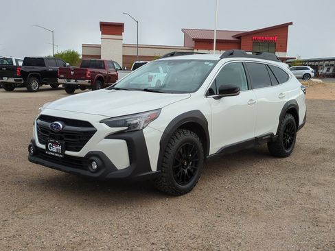 Used 2024 Subaru Outback Premium AWD/4WD image 7