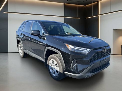 Used 2025 Toyota RAV4 LE FWD image 13