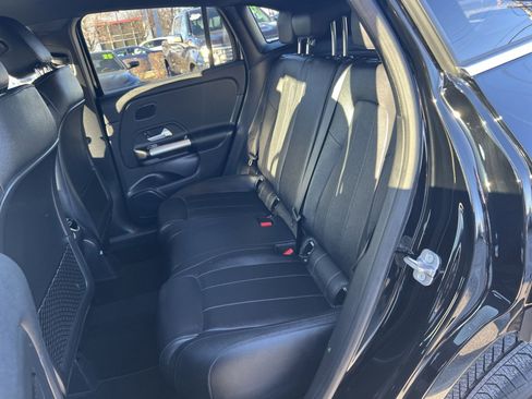 Used 2025 Mercedes-Benz GLA 250 4MATIC image 23