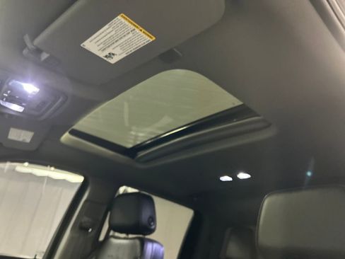 Used 2024 GMC Sierra 3500 Denali w/ Technology Package image 22