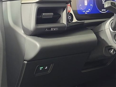 Used 2025 Porsche Macan Turbo Electric image 18