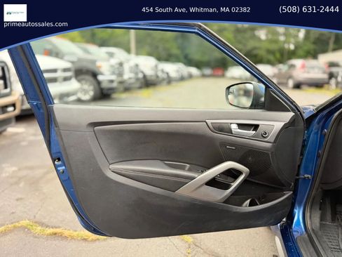 Used 2016 Hyundai Veloster Turbo FWD image 27
