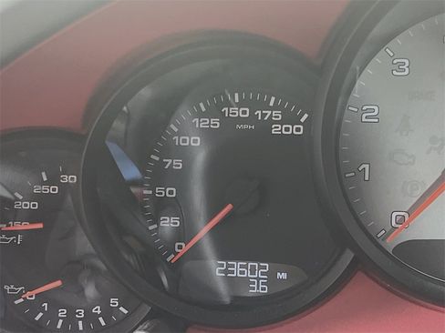 Used 2013 Porsche 911 Carrera 4S image 13