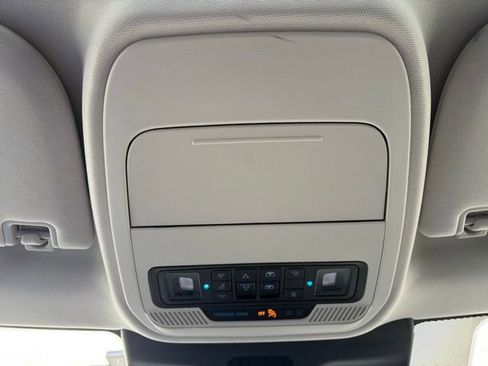 Used 2025 Ford Expedition Max Platinum image 25