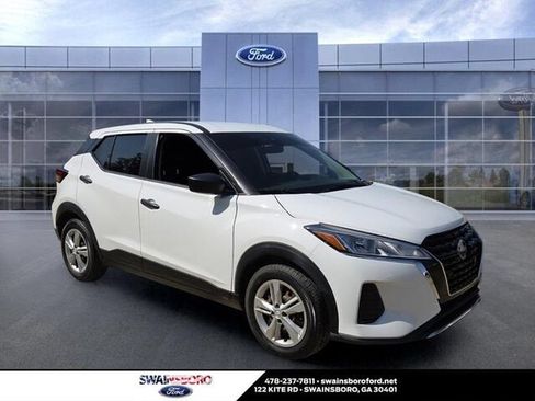 Used 2023 Nissan Kicks S FWD image 1