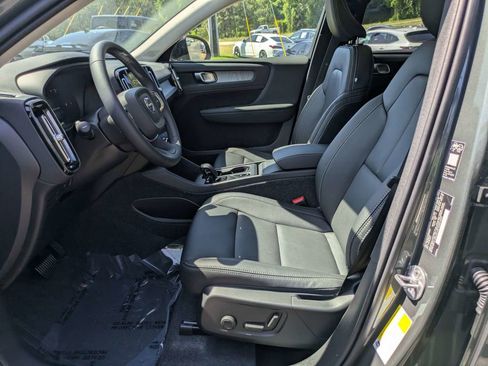 New 2026 Volvo XC40 B5 Core AWD/4WD image 21