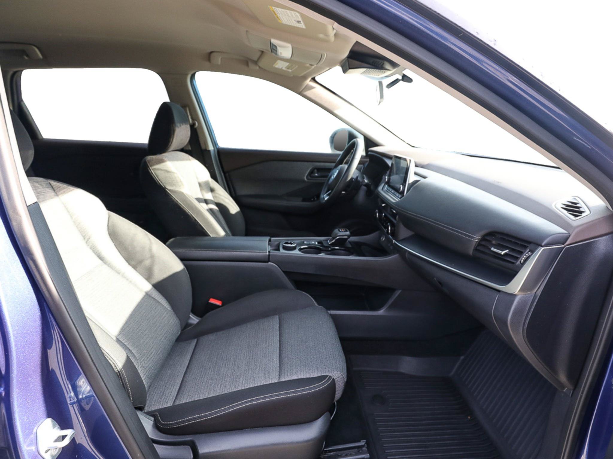 Used 2021 Nissan Rogue S AWD/4WD image 21