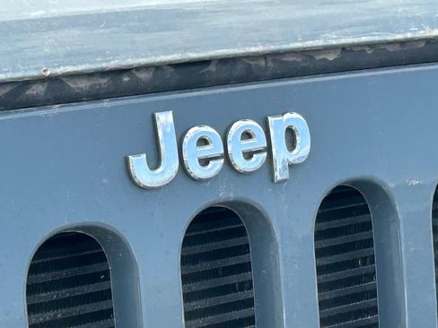 Used 2014 Jeep Wrangler Sport w/ Quick Order Package 24S AWD/4WD image 10