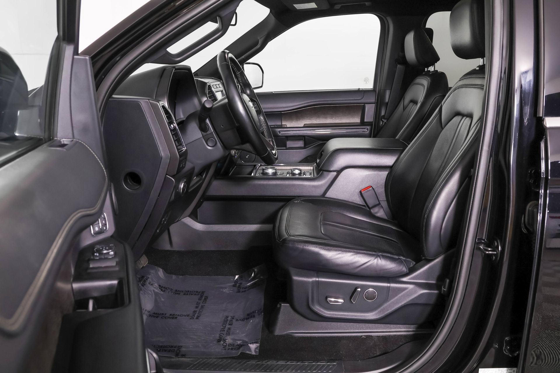 Used 2021 Ford Expedition Limited AWD/4WD image 7