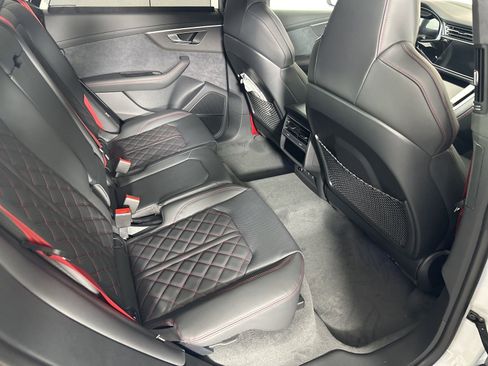 New 2026 Audi SQ8 Prestige image 14