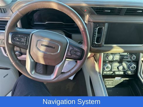 Used 2023 GMC Yukon Denali image 6