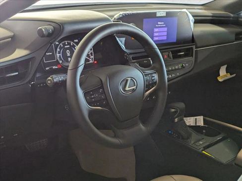 New 2025 Lexus ES 350 w/ Premium Package image 3