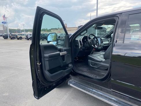 Certified 2022 Ford F250 Lariat w/ Lariat Value Package AWD/4WD image 10