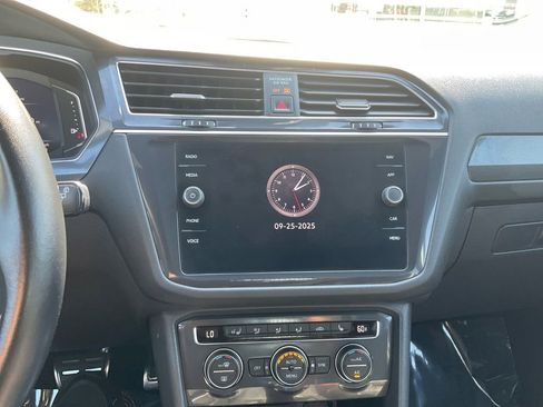 Used 2021 Volkswagen Tiguan SEL Premium R-Line image 19