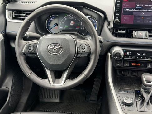Used 2022 Toyota RAV4 XSE w/ XSE Grade Weather Package AWD/4WD image 14